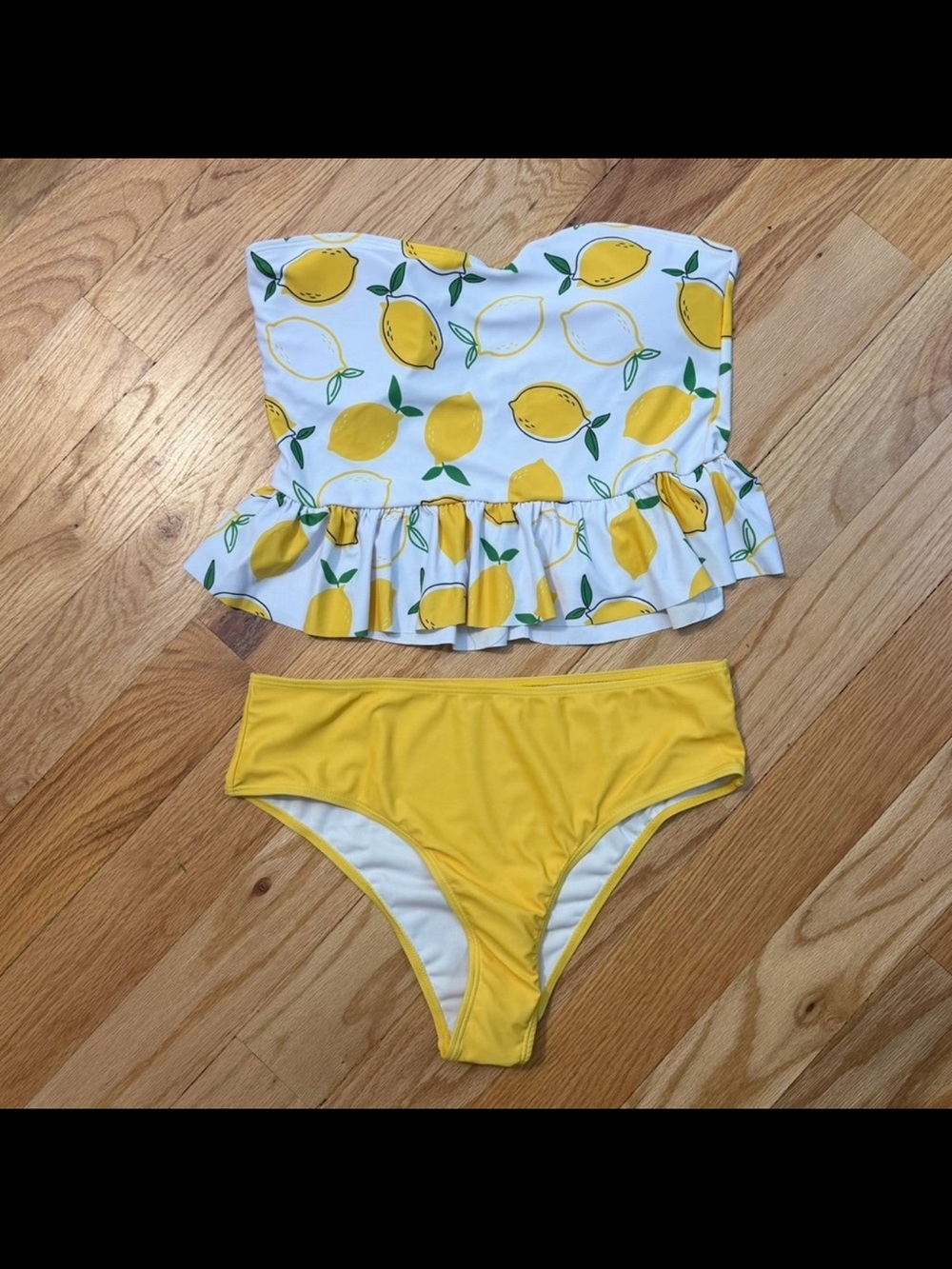 ⚡️⭐️Shein Lemon Print Bandeau Bikini - Large